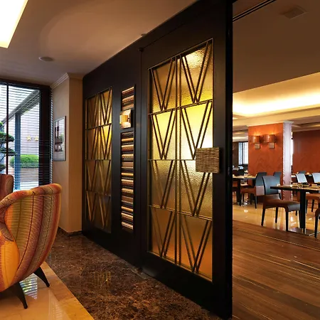 Hyllit 4* Antwerp