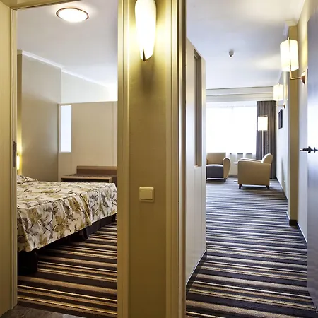 Hyllit 4* Antwerpia