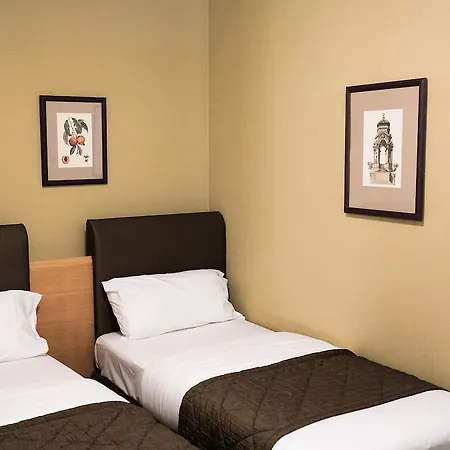 Hyllit Hotel