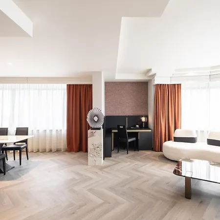 Hyllit Hotel