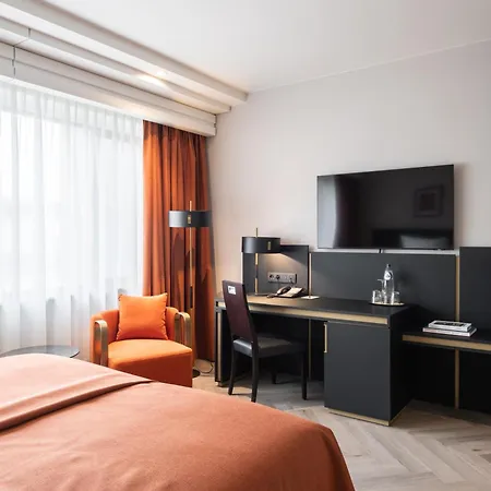 Hyllit 4* Antwerpia