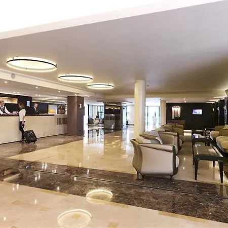 Hotel Hyllit Antwerpia